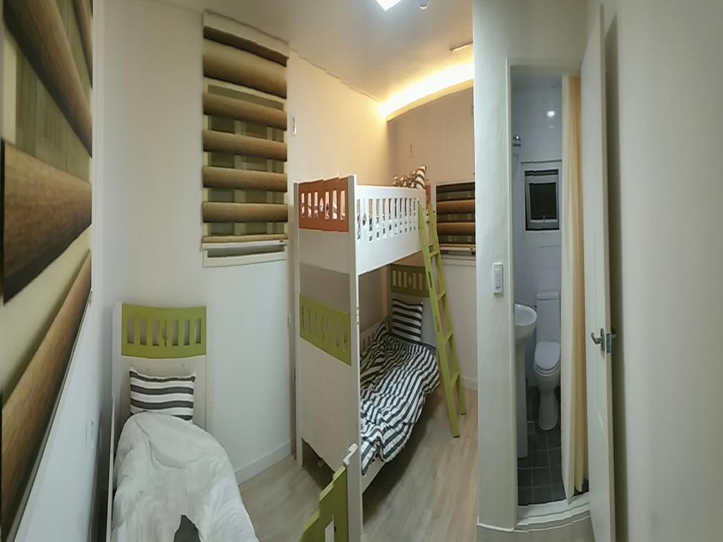 H. Myeong Dong Guest house *